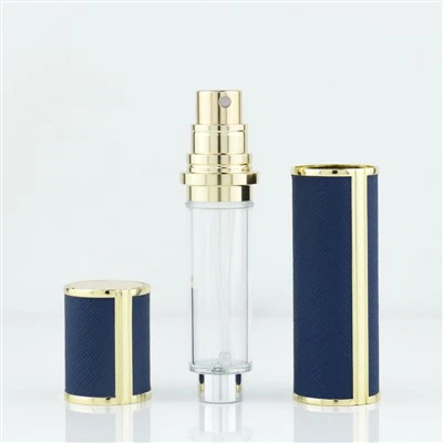 ¿Cuántas pulverizaciones puede contener una pequeña botella de perfume?